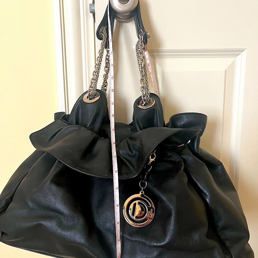Dior bag in good condition, with authentication card.